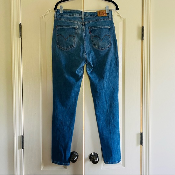 Levi’s | 721 High Rise Skinny Size 31 - Picture 4 of 8